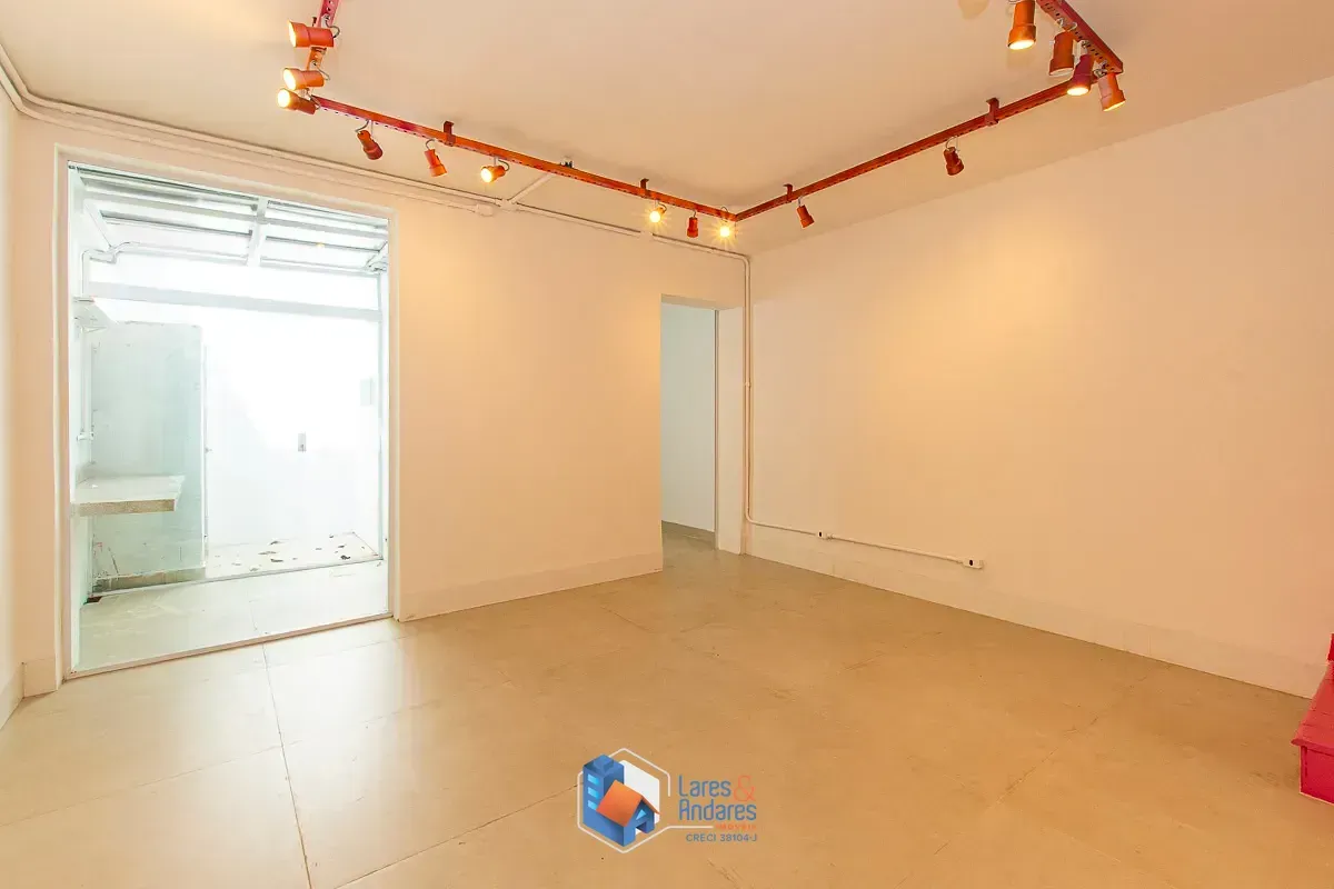 Imagem Casa para venda em Pinheiros com 2 quartos, 100m²
