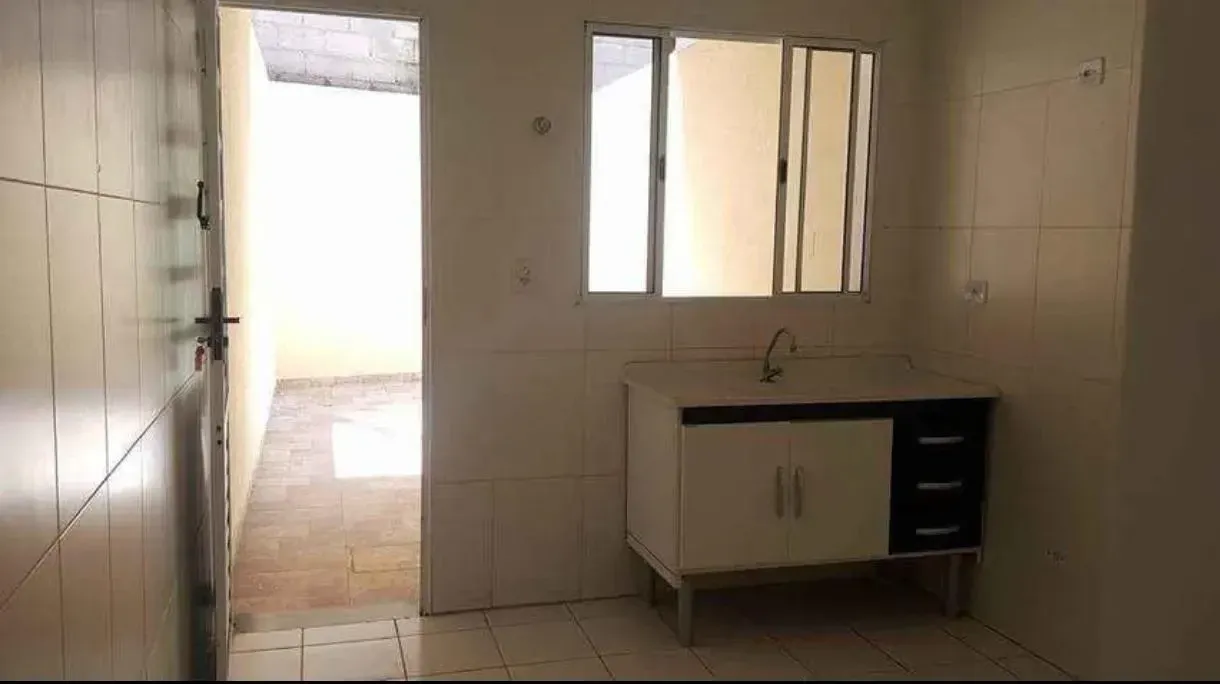 Imagem Casa de Condomínio com 2 Quartos para Alugar, 70 m² em Vila Granada - São Paulo