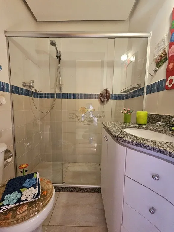 Imagem Casa em Condomínio para Venda em Teresópolis / RJ no bairro Parque do Imbui