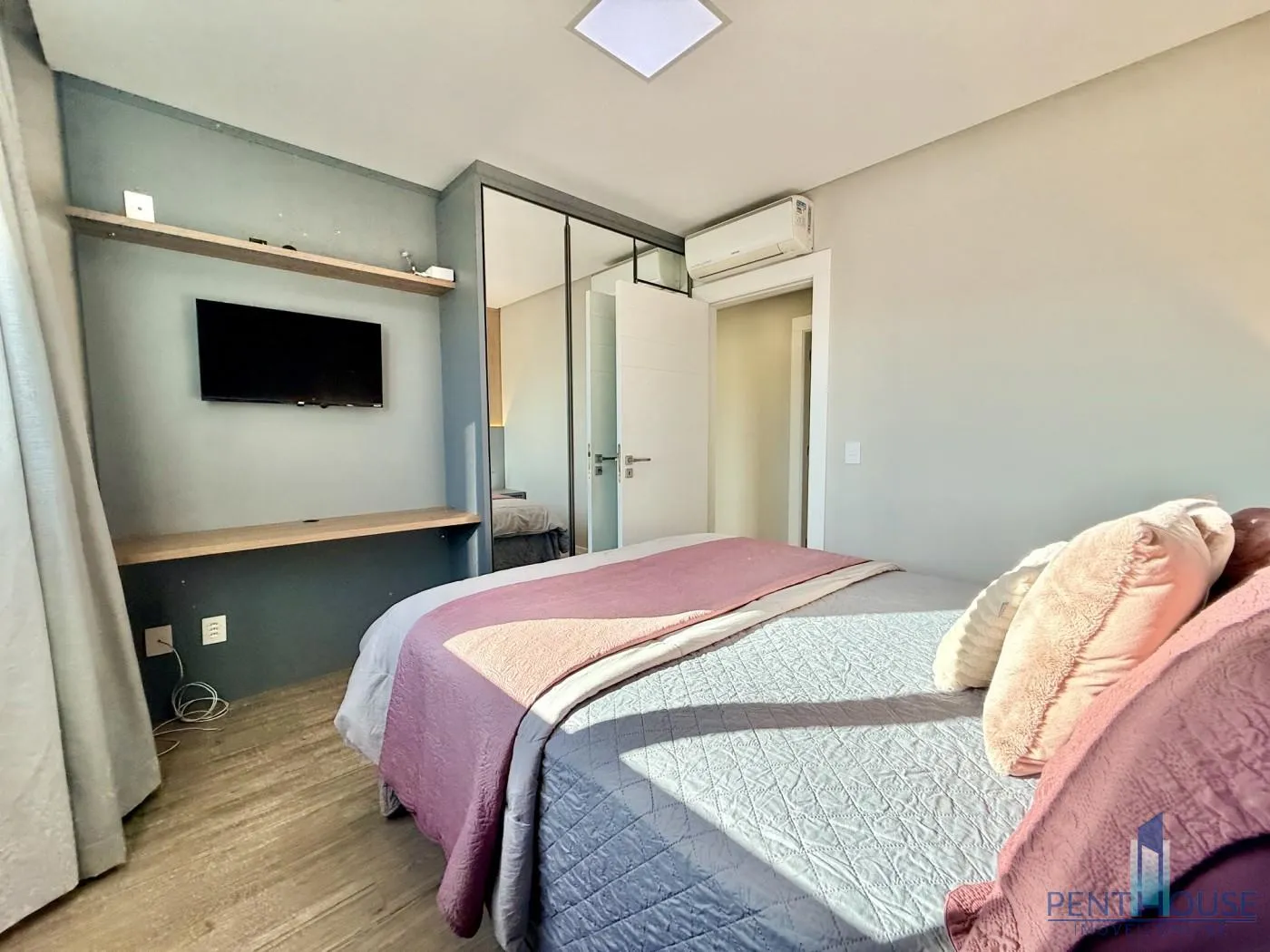 Imagem Apartamento Zona Central para Venda em Balneário Camboriú, CENTRO, 4 dormitórios, 2 suítes, 3 banheiros, 2 vagas