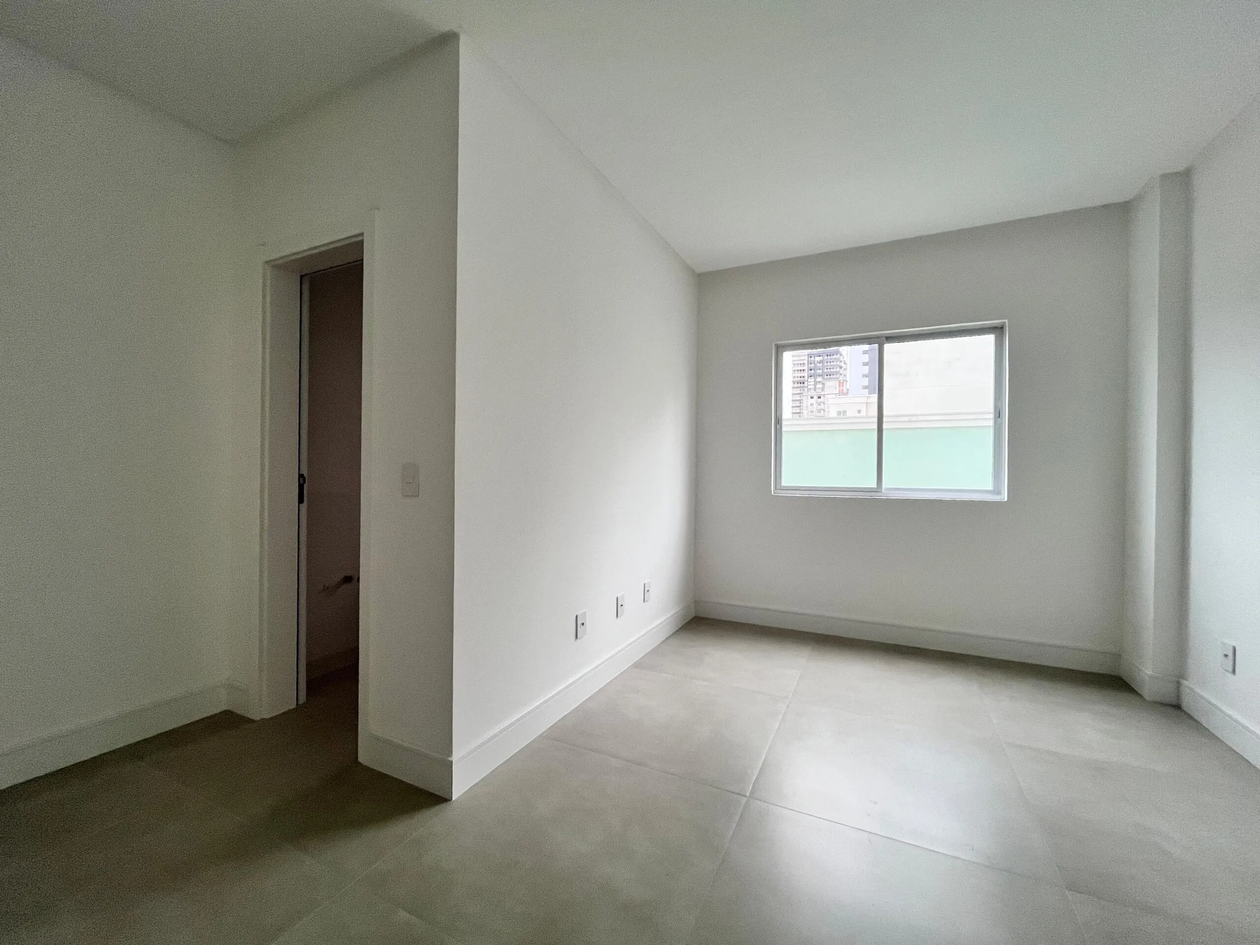 Imagem Apartamento à venda com 147m2 por R$ 1.900.000,00
