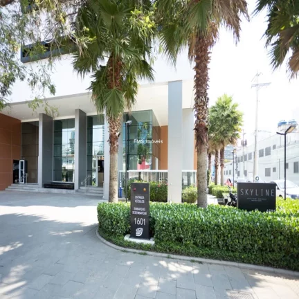 Imagem Conjunto Comercial na Chácara Santo Antônio de 316m²