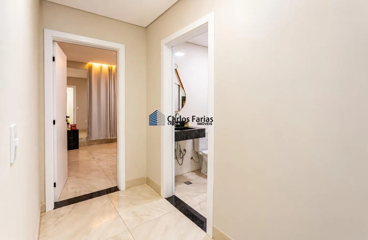 Imagem Casa em Condomínio para Venda em Brasília, Setor Habitacional Jardim Botânico, 3 dormitórios, 1 suíte, 4 banheiros, 2 vagas