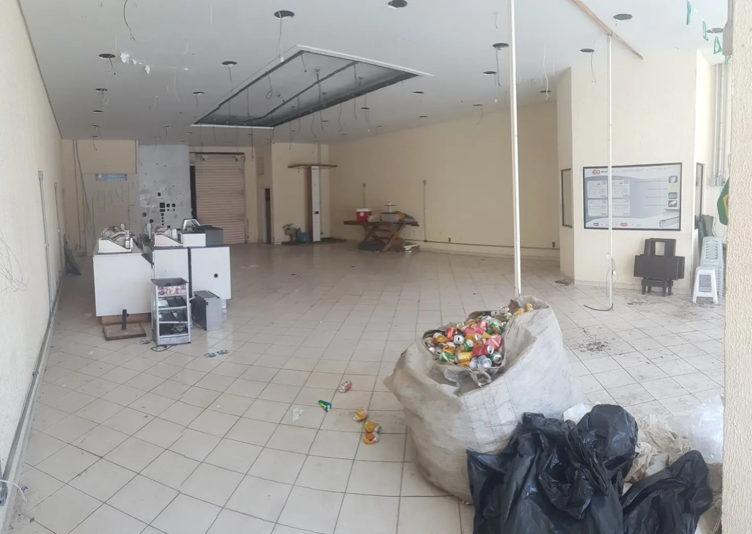 Imagem Comercial para Locação 450M², Campo do Galvão, Guaratinguetá - SP