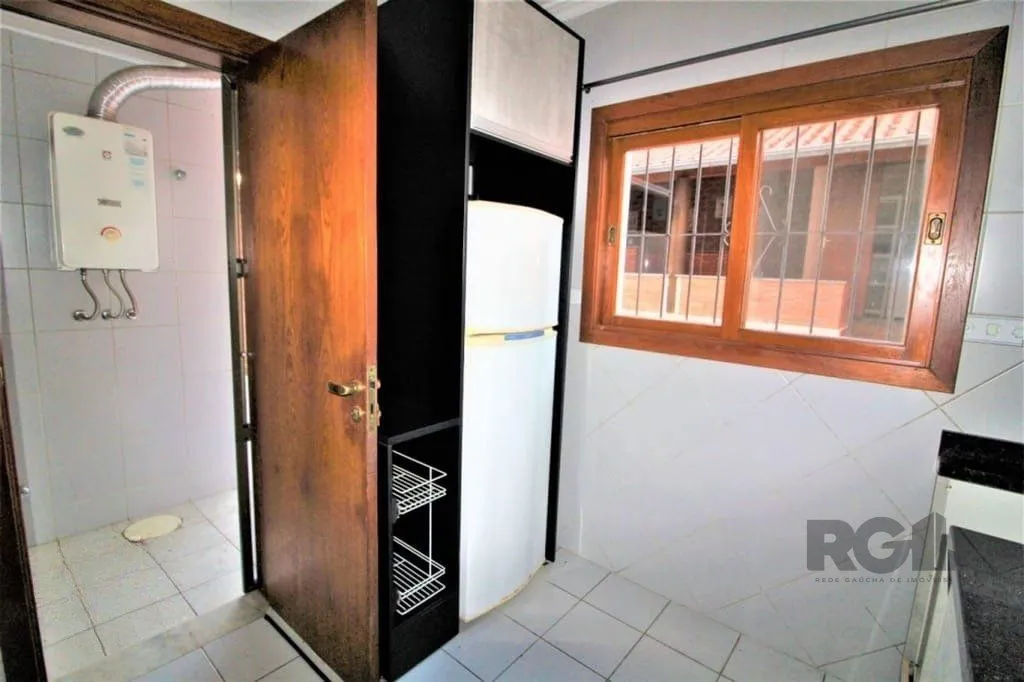 Imagem Casa em condomínio 111m² - 3 dormitórios sendo 1 suíte e 4 vagas no bairro Espirito Santo