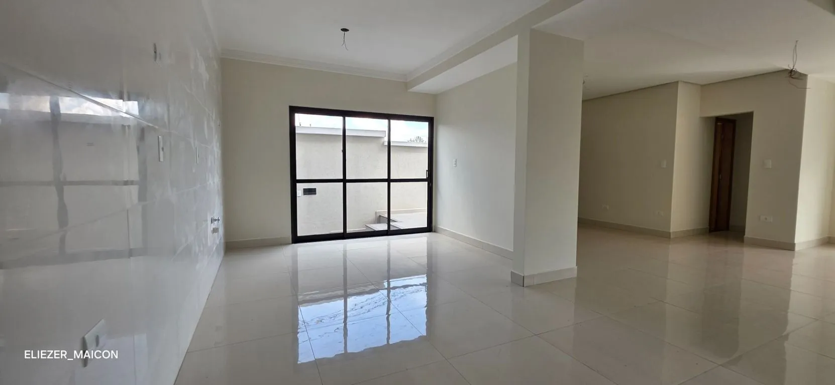 Imagem Casa a venda com 3 quartos no bairro Jardim Acacias em Poços de Caldas - MG