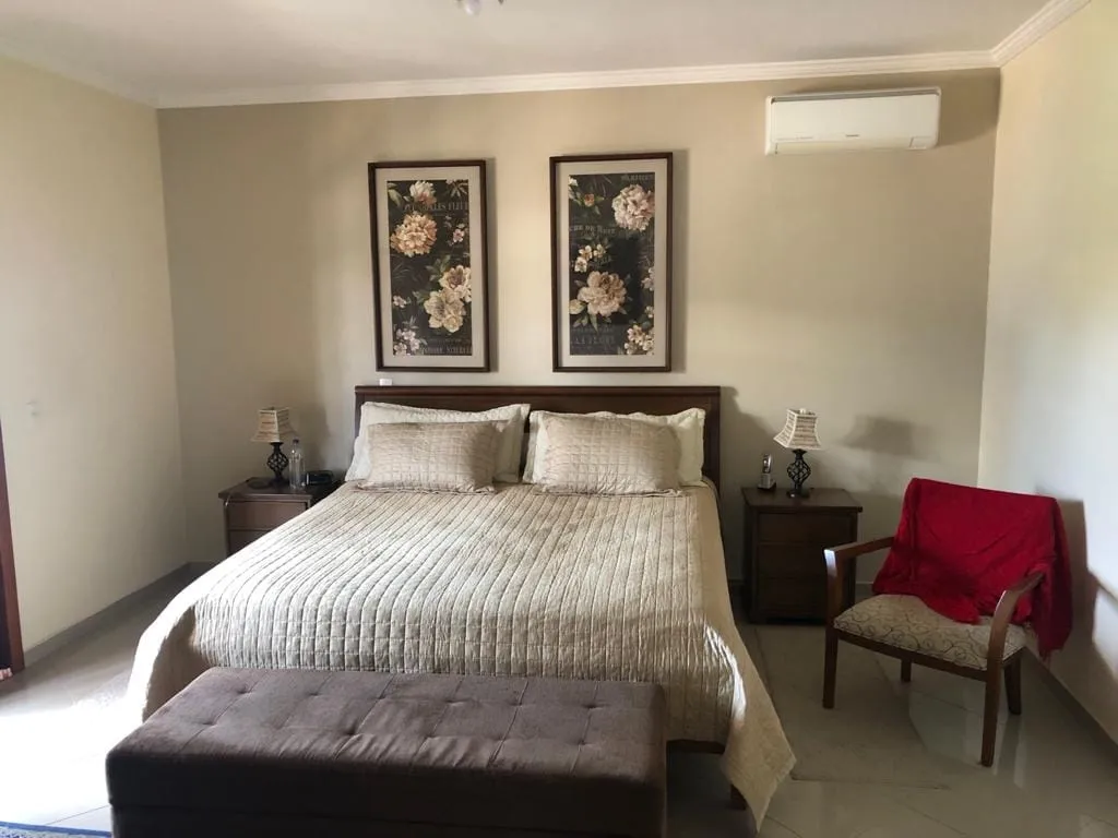 Imagem Casa à venda 3 Quartos, 1 Suite, 4 Vagas, 418M², Taubaté Village, Taubaté - SP | Condominio Taubaté Village
