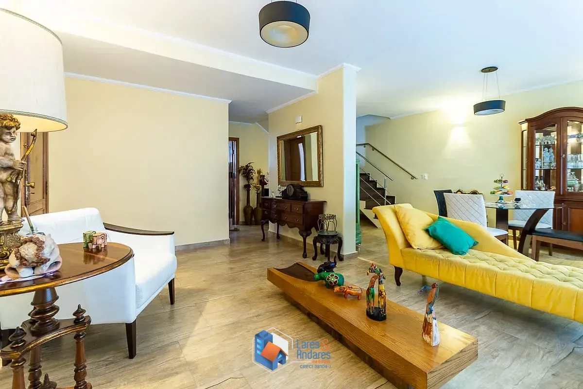 Imagem Casa para venda em Bosque da Saúde com 4 quartos, sendo 2 suítes, 267m²