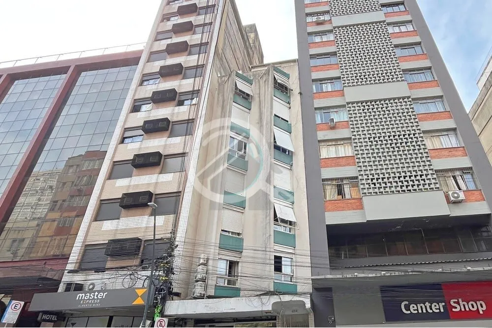 Apartamento à Venda ? Av. Alberto Bins, nº 624, em Frente ao SESC. Descubra este aconchegante apar...