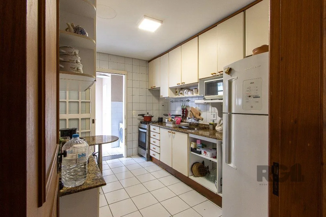 Imagem Casa em condomínio à venda, 4 quartos, 2 suites, 2 vagas - Bairro Tristeza