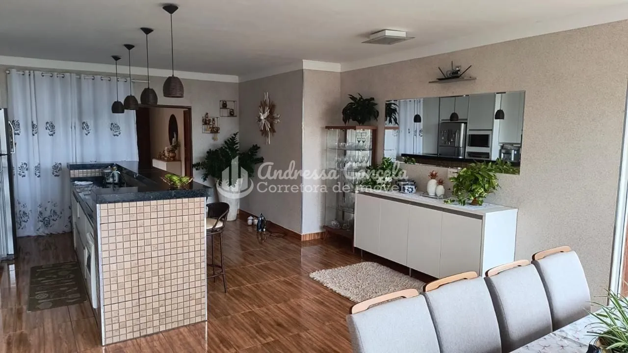 Imagem Chácara com 2 dormitórios à venda, 1200 m² por R$ 1.250.000 - Estância São Paulo - Guapiaçu/SP