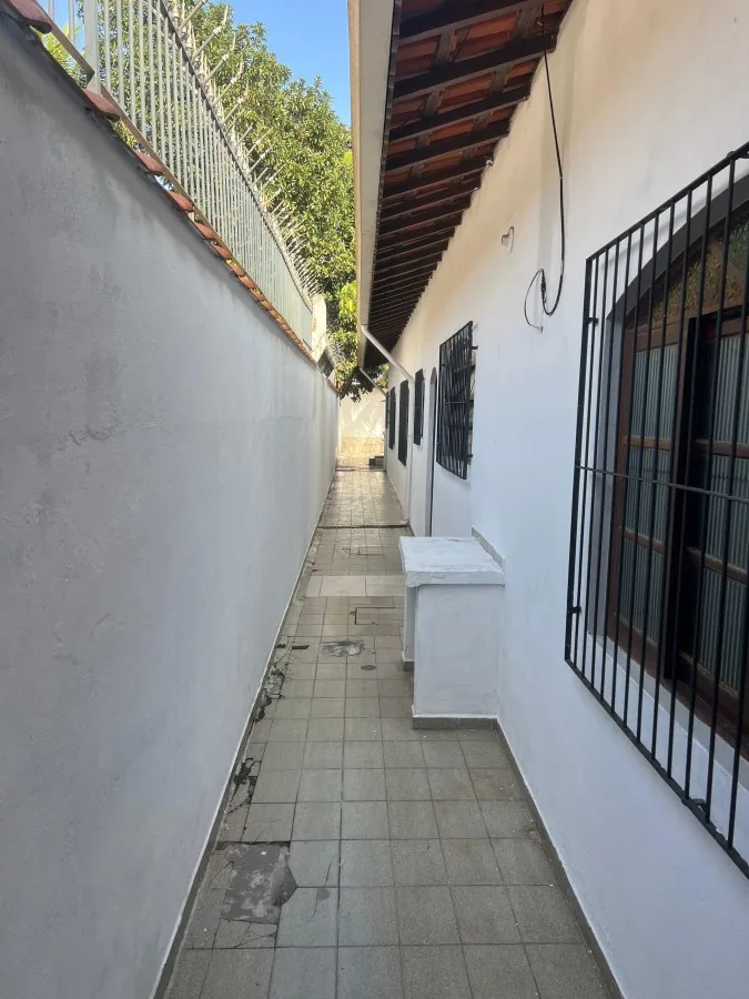 Imagem Casa para Venda em Praia Grande, Aviação, 4 dormitórios, 2 suítes, 2 banheiros, 4 vagas