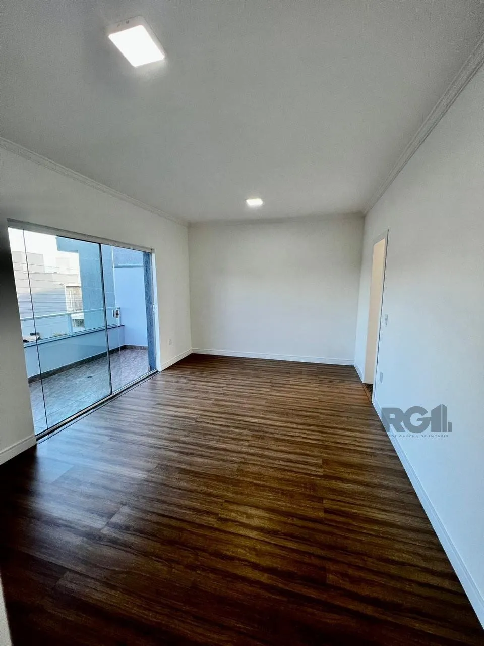 Imagem Casa sobrado 3 dorms, 1 suíte com hidro, 2 vagas, Bairro Vale do Sol