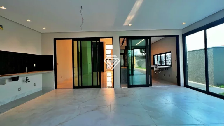Imagem Casa 3 Suítes, + Escritório, 240 m² c/ lazer à venda no Condomínio Caribe