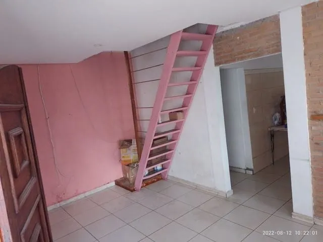 Foto do imóvel Casa à venda 3 Quartos, 1 Suite, 4 Vagas, 300M², Jardim Garcez, Taubaté - SP