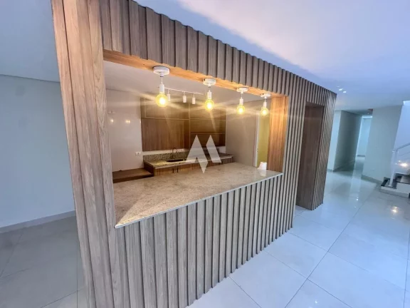 Imagem Casa Tríplex à Venda – Alto Padrão no Bairro Aparecida, Grande oportunidade.....
