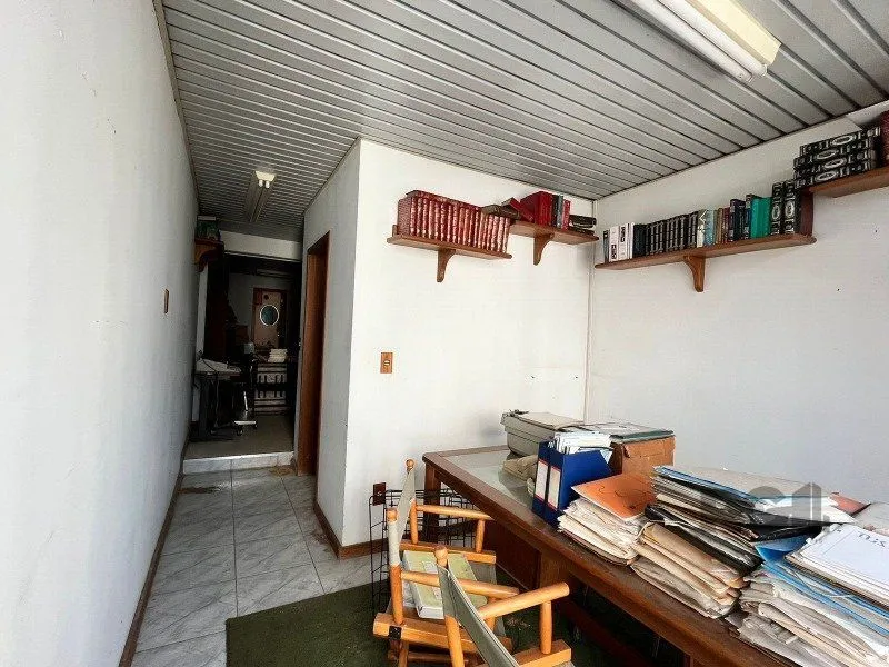 Imagem Conjunto/Sala para Venda - 37.47m², 0 dormitórios, Petrópolis