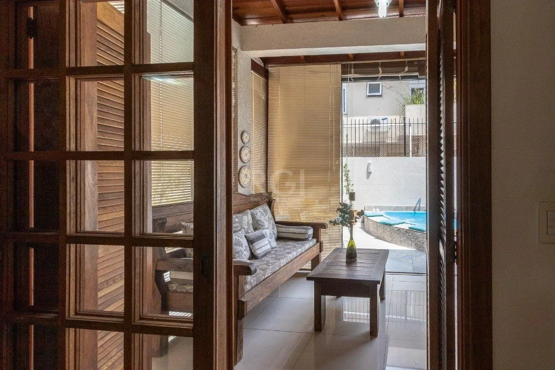 Imagem Casa Condominio para Venda - 139m², 2 dormitórios, sendo 2 suites, 1 vaga - Hípica