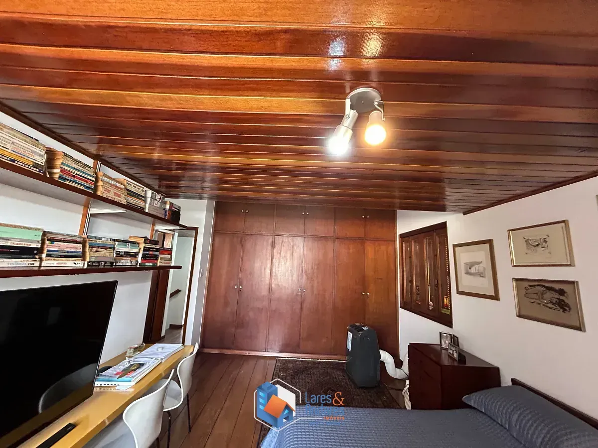 Imagem Casa de vila para venda em Jardim Hípico com 3 quartos, sendo 1 suíte, 228m²