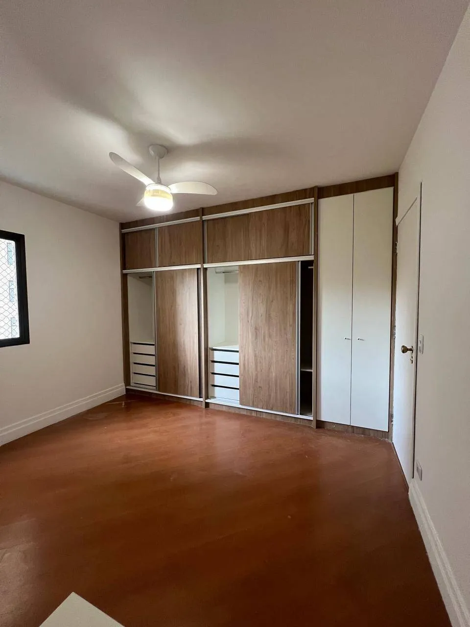 Imagem Oportunidade: Apartamento no Centro de Alphaville, Barueri - SP