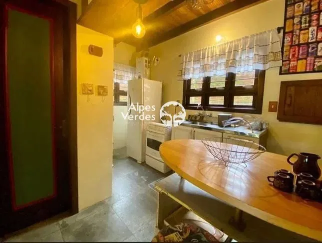 Imagem Vende-se casa geminada em Canela a cerca de 7 minutos da Catedral de Pedra