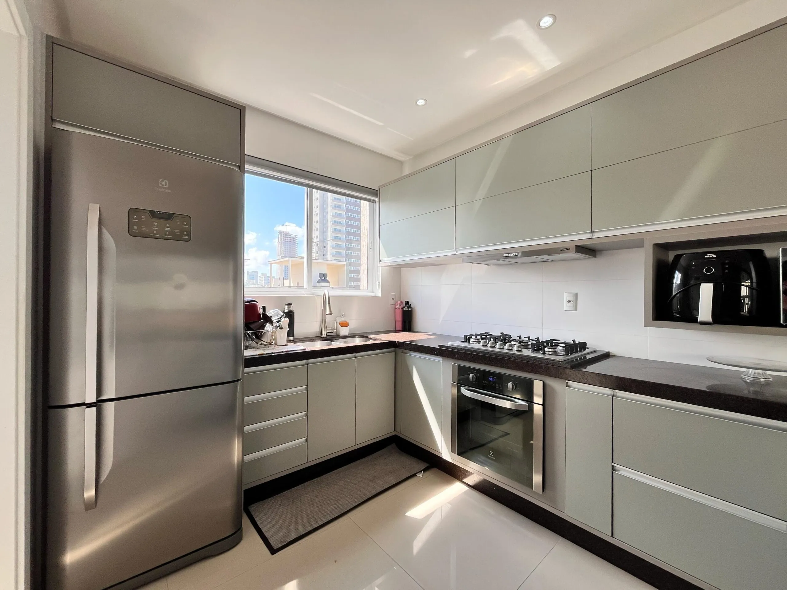 Imagem Apartamento com vista para o mar à venda com 148m2 por R$ 3.000.000,00