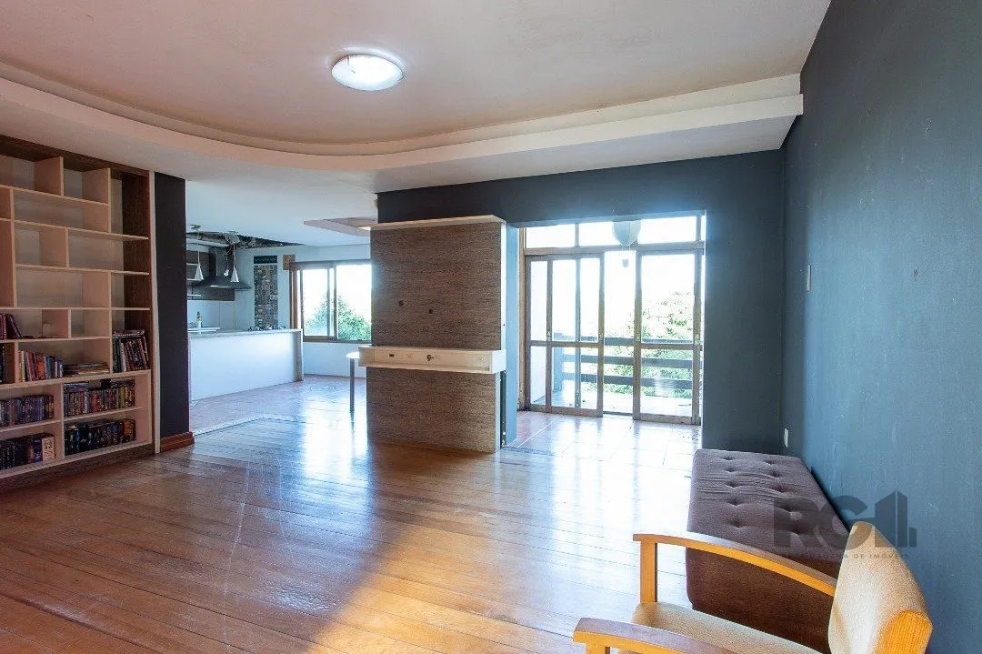 Imagem Casa para Venda - 380m², 4 dormitórios, sendo 1 suites, 4 vagas - Vila Assunção