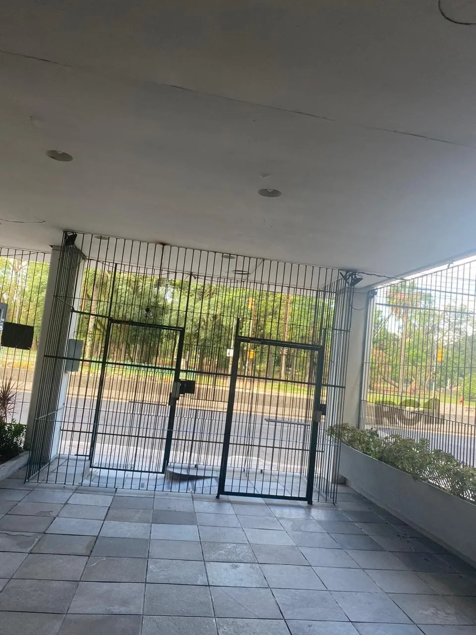Imagem Vende-se apartamento impecável de 2 dormitórios