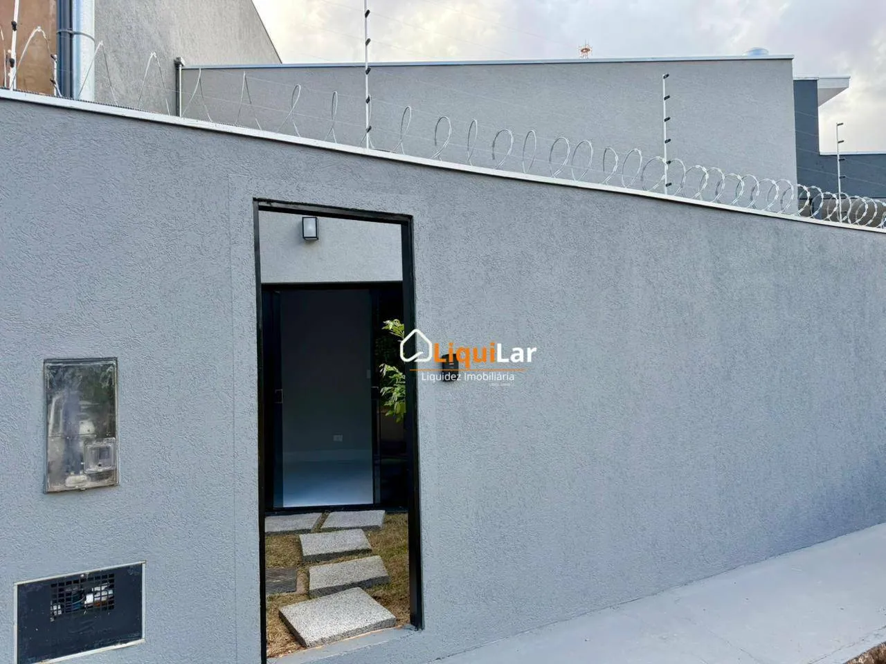 Imagem Casa à Venda no Bairro Tiradentes com 3 Quartos, Suíte e Área Gourmet Próxima à Lagoa Itatiaia
