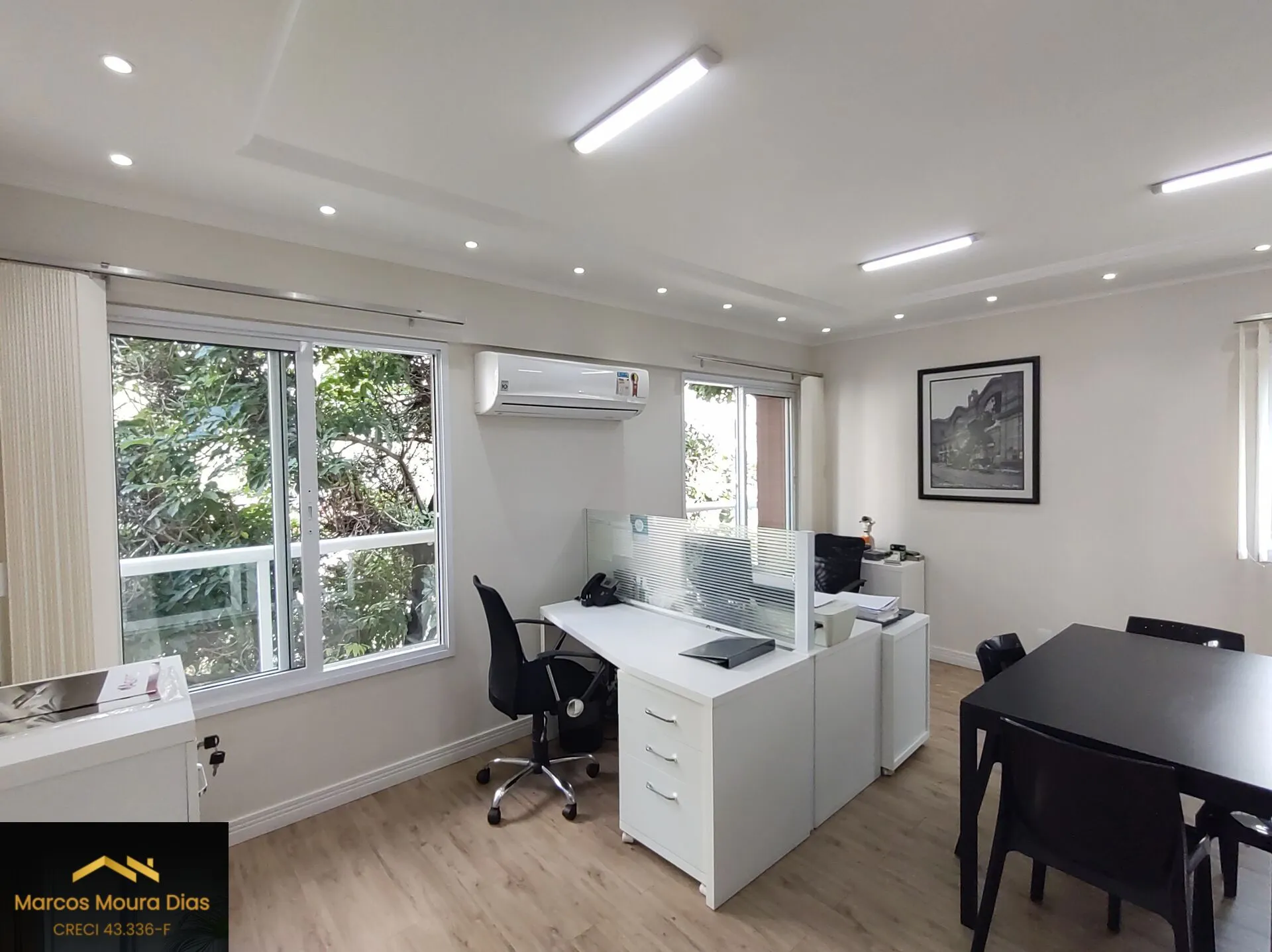 Imagem Conjunto mobiliado com ar condicionado à venda, 33 m², 2 banheiros e 1 Vaga de Garagem - Pompeia - São Paulo/SP