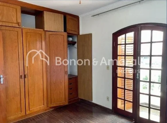 Imagem Apartamento para venda no bairro Jardim Chapadão em Campinas - SP. 

Com 263m² de área útil, est...