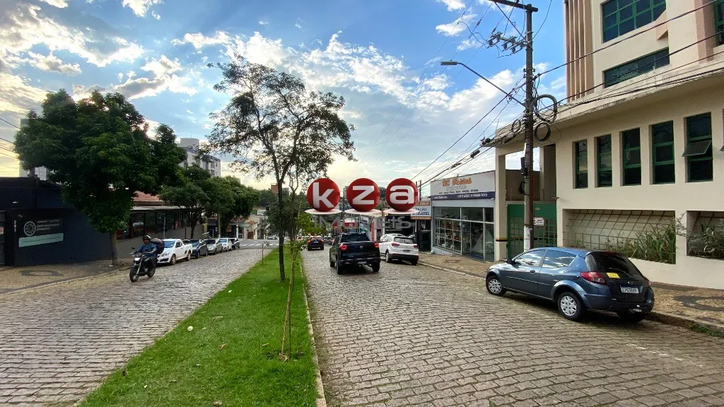 Imagem Sala Comercial na Av. Onze de Agosto, Valinhos-SP 3 Salas, 2 Banheiros, 1 Vaga de Garagem 80m² de Área