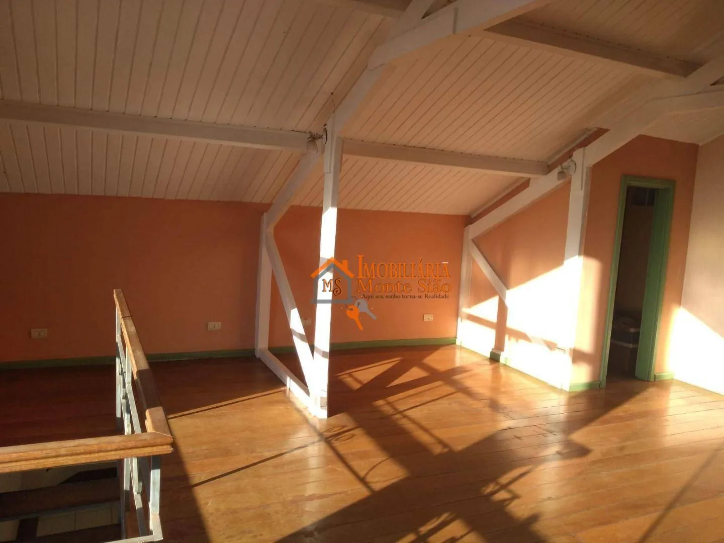 Imagem Sobrado com 4 dormitórios à venda, 500 m² por R$ 2.500.000,00 - Arujazinho II - Arujá/SP