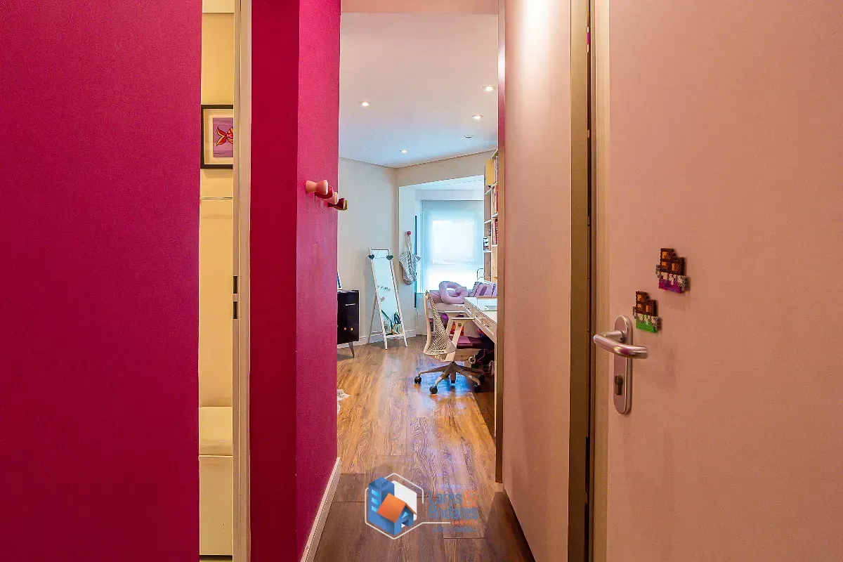 Imagem Apartamento para venda em Morumbi com 4 quartos, sendo 3 suítes, 241m²