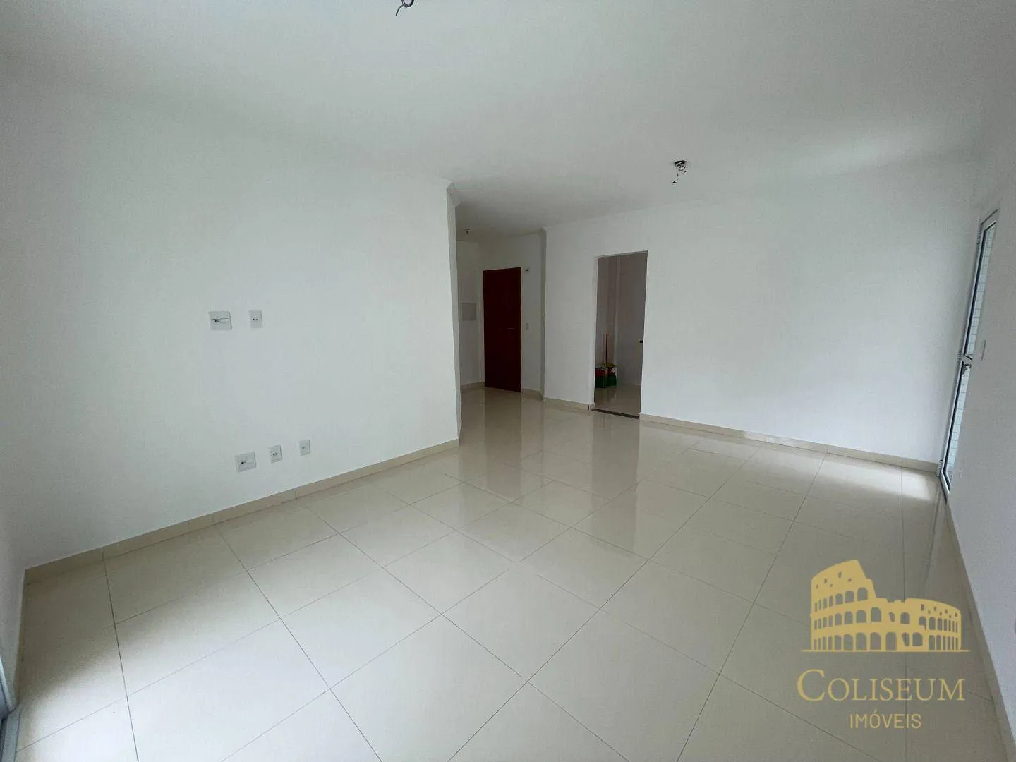 Imagem Apartamento com 3 dormitórios para alugar, 163 m² por R$ 5.000,00/ano - Tupi - Praia Grande/SP