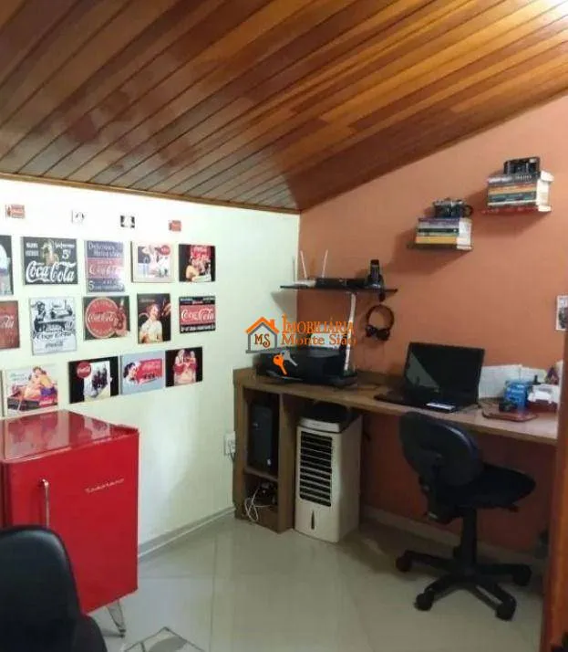 Imagem Sobrado com 4 dormitórios à venda, 200 m² por R$ 950.000 - Jardim Paraventi - Guarulhos/SP