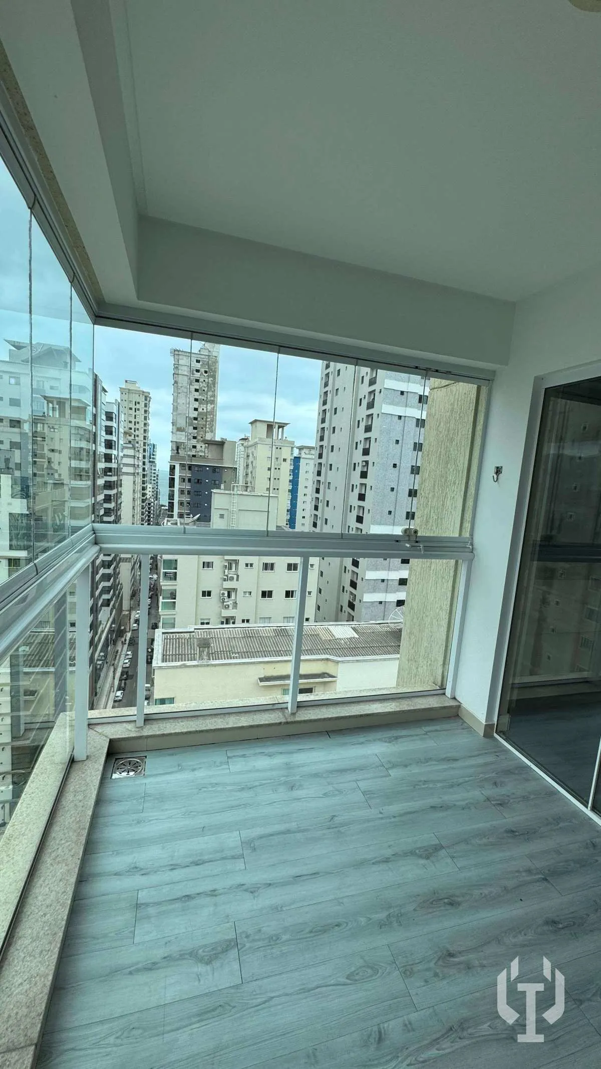 Imagem Apartamento à venda, no Arcos da Lapa em Itapema, Meia Praia, com 3 quartos, 112,45m2