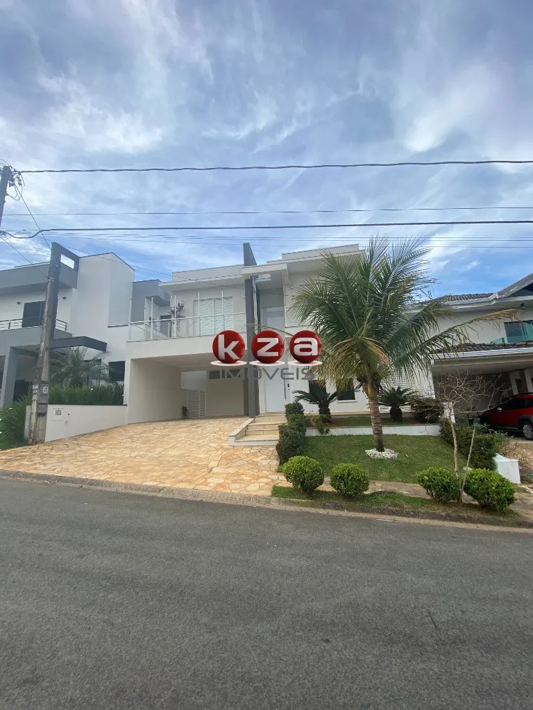 Imagem Lindo imóvel à venda em Valinhos-SP: Casa com 3 quartos, 3 suítes, 2 salas, 5 banheiros, 4 vagas de garagem e 259,29m² de área.