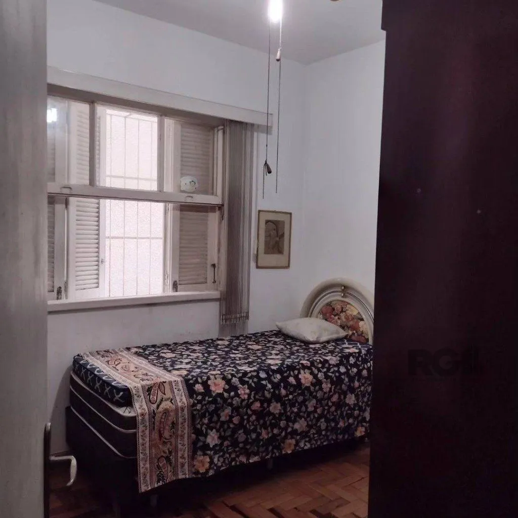 Imagem Apartamento no bairro Auxiliadora de 2 dormitórios ( 1 suíte)