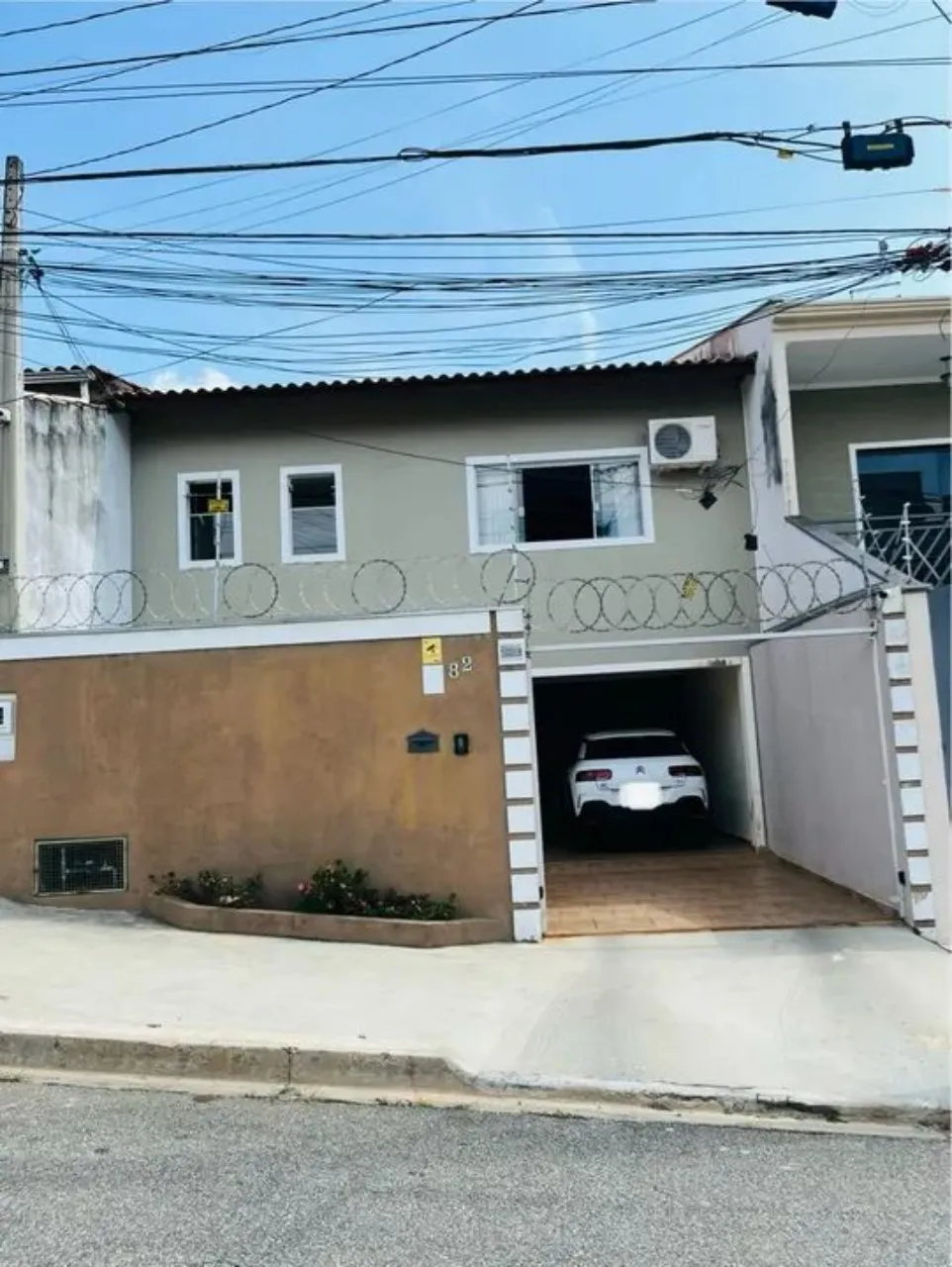 Foto do imóvel Imperdível casa à venda em Sorocaba-SP, Jardim Wanel Ville IV: 3 quartos, 1 suíte, 3 salas, 2 banheiros, 3 vagas de garagem, 115m². em JARDIM WANEL VILLE IV, SOROCABA - SP