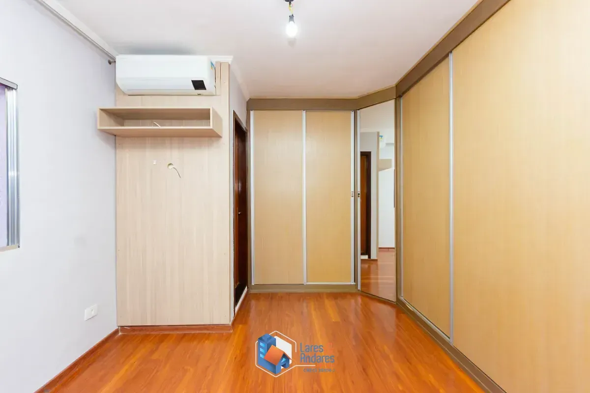 Imagem Sobrado para venda em Vila Fachini com 3 quartos, sendo 1 suíte, 102m²