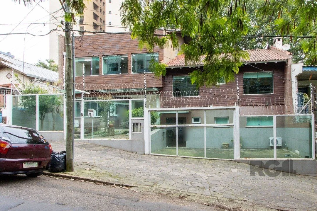 Imagem Excelente casa comercial com aproximadamente 300m² de área construída