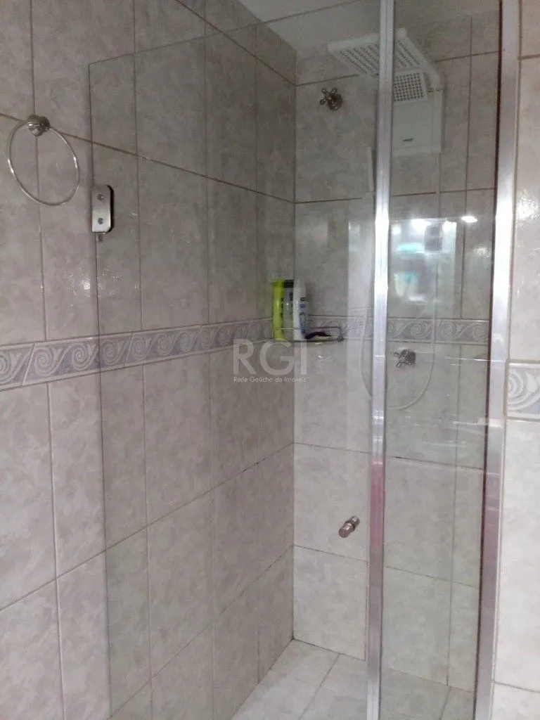 Imagem Apartamento com 03 dormitórios, churrasqueira e vaga de garagem no Menino Deus
