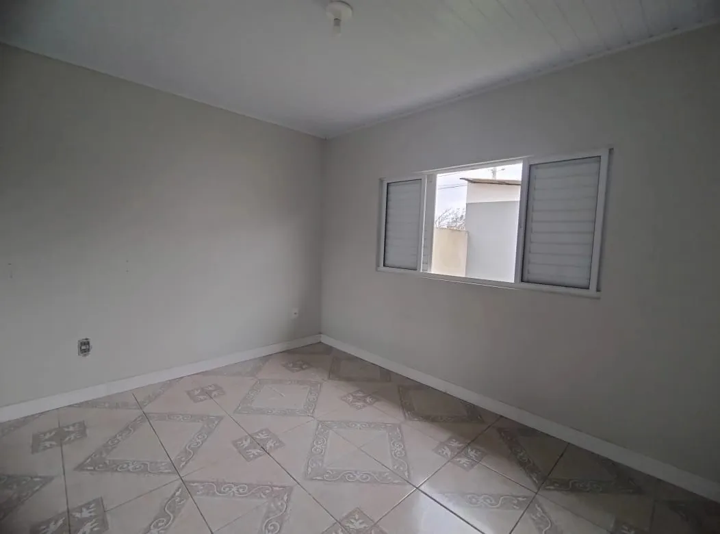 Imagem Casa perto do mar, em Capão Novo, apta para financiamento bancário