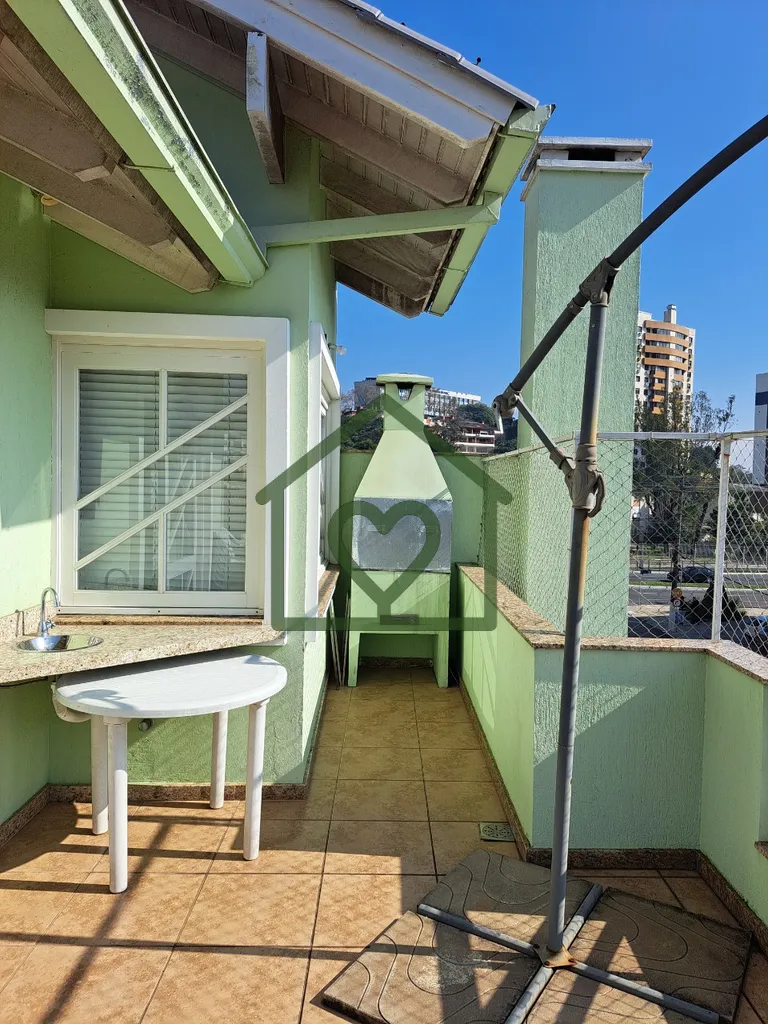 Imagem CASA l 4 DORMITÓRIOS l 3 SUÍTES l SEMI MOBILIADA I 8 VAGAS l CRISTAL l ZONA SUL 
 
ABRIANOS vende ...
