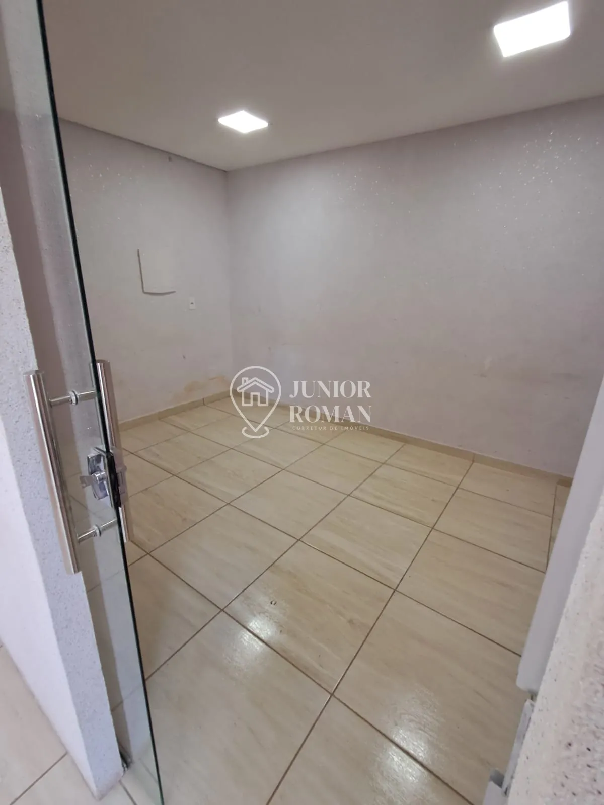 Imagem SALA COMERCIAL NO CENTRO DE BARREIRAS/BA