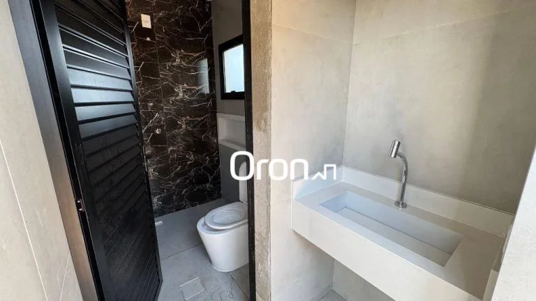 Imagem Sobrado à venda, 193 m² por R$ 1.650.000,00 - Jardins Porto - Senador Canedo/GO