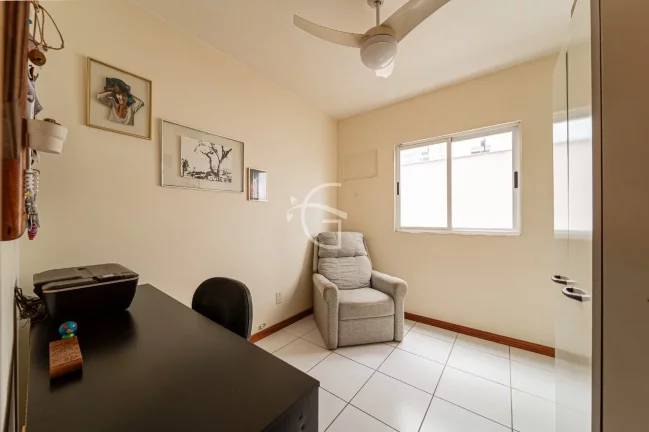 Imagem Apresentamos um lindo apartamento com 3 quartos, sendo 1 suíte
