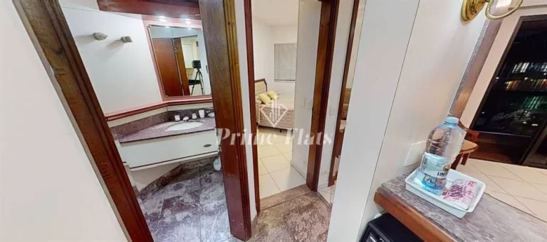 Imagem Flat disponível para locação no Golden Tower Residence no Itaim Bibi, com 40m², 1 dormitório e 1 vaga