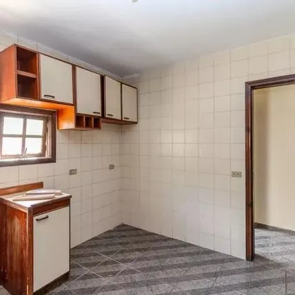 Imagem Casa à Venda na Rua da Gruta - 241,99m² - Próxima ao Hospital Divina Providência